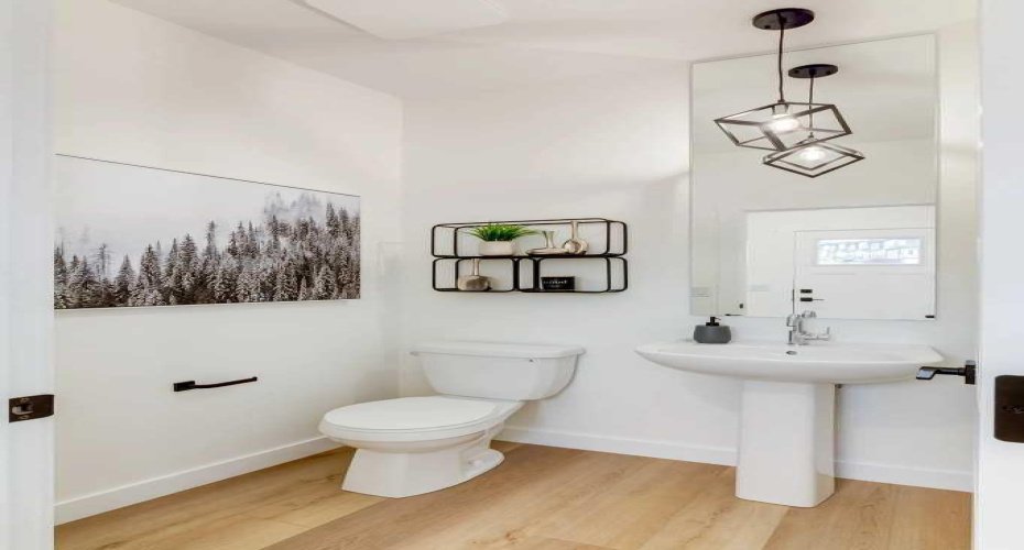 Photos taken from Showhome Unit. Finishes may vary.