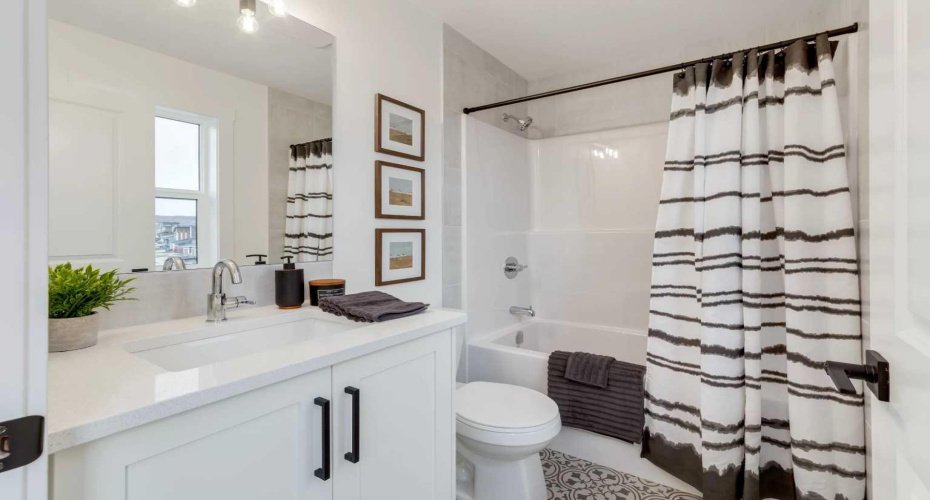Photos taken from Showhome Unit. Finishes may vary.