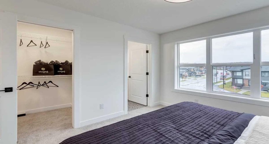 Photos taken from Showhome Unit. Finishes may vary.