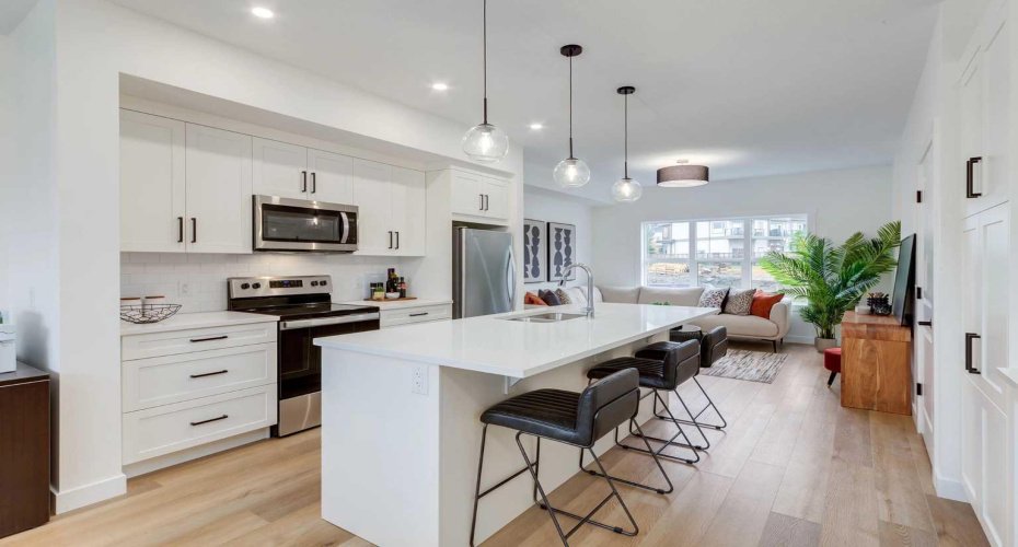 Photos taken from Showhome Unit. Finishes may vary.