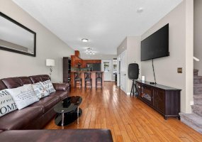 2005 Luxstone Boulevard, Airdrie, Alberta T4B 3J9, 3 Bedrooms Bedrooms, ,3 BathroomsBathrooms,Residential,For Sale,Luxstone,A2309648