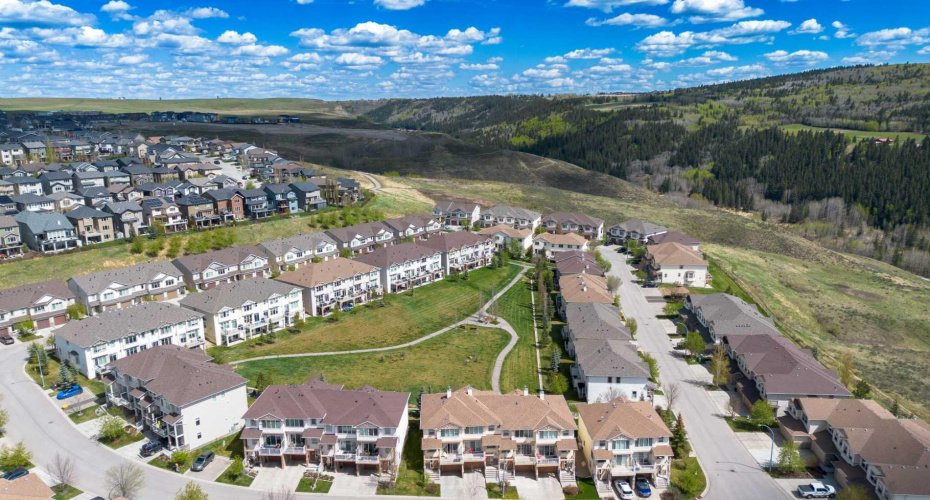 296 Sunset Point, Cochrane, Alberta T4C 0K8, 3 Bedrooms Bedrooms, ,3 BathroomsBathrooms,Residential,For Sale,Sunset,A2297573