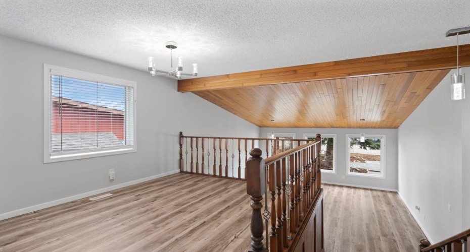 92 Glenhill Drive, Cochrane, Alberta T4C 1H1, 3 Bedrooms Bedrooms, ,3 BathroomsBathrooms,Residential,For Sale,Glenhill,A2310605
