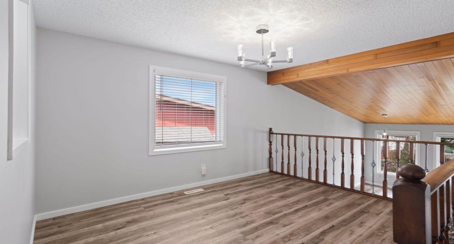 92 Glenhill Drive, Cochrane, Alberta T4C 1H1, 3 Bedrooms Bedrooms, ,3 BathroomsBathrooms,Residential,For Sale,Glenhill,A2310605