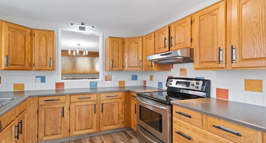 92 Glenhill Drive, Cochrane, Alberta T4C 1H1, 3 Bedrooms Bedrooms, ,3 BathroomsBathrooms,Residential,For Sale,Glenhill,A2310605
