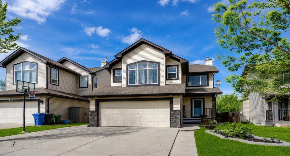 47 Westmount Road, Okotoks, Alberta T1S 2J3, 4 Bedrooms Bedrooms, ,4 BathroomsBathrooms,Residential,For Sale,Westmount,A2310716