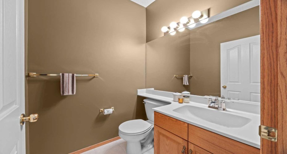 30 Gleneagles View, Cochrane, Alberta T0L 0W2, 5 Bedrooms Bedrooms, ,4 BathroomsBathrooms,Residential,For Sale,Gleneagles,A2308711