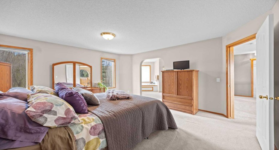 30 Gleneagles View, Cochrane, Alberta T0L 0W2, 5 Bedrooms Bedrooms, ,4 BathroomsBathrooms,Residential,For Sale,Gleneagles,A2308711