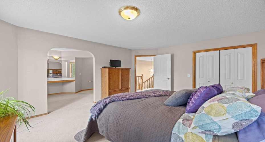 30 Gleneagles View, Cochrane, Alberta T0L 0W2, 5 Bedrooms Bedrooms, ,4 BathroomsBathrooms,Residential,For Sale,Gleneagles,A2308711