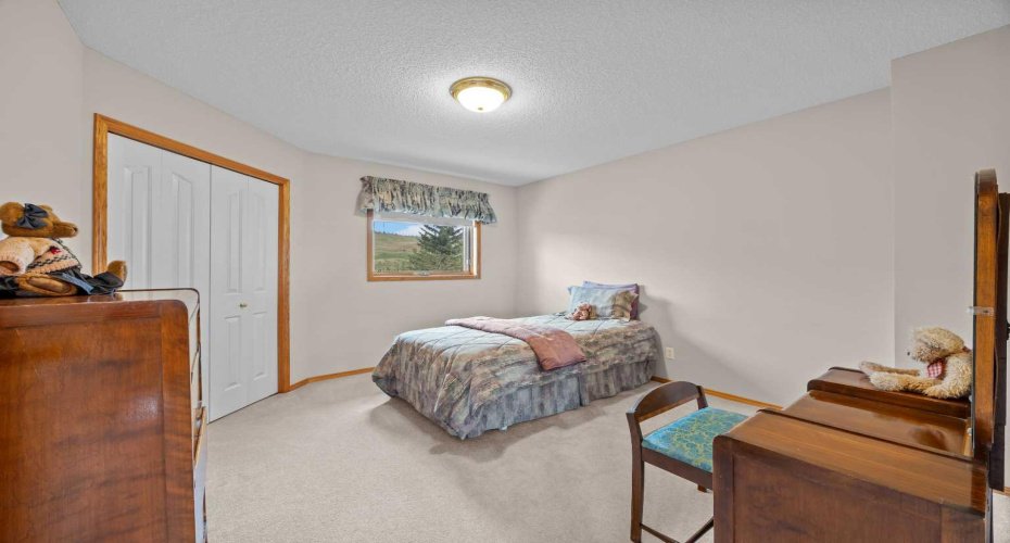 30 Gleneagles View, Cochrane, Alberta T0L 0W2, 5 Bedrooms Bedrooms, ,4 BathroomsBathrooms,Residential,For Sale,Gleneagles,A2308711