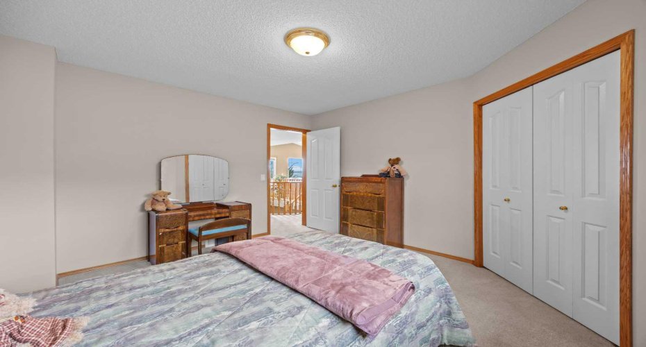 30 Gleneagles View, Cochrane, Alberta T0L 0W2, 5 Bedrooms Bedrooms, ,4 BathroomsBathrooms,Residential,For Sale,Gleneagles,A2308711