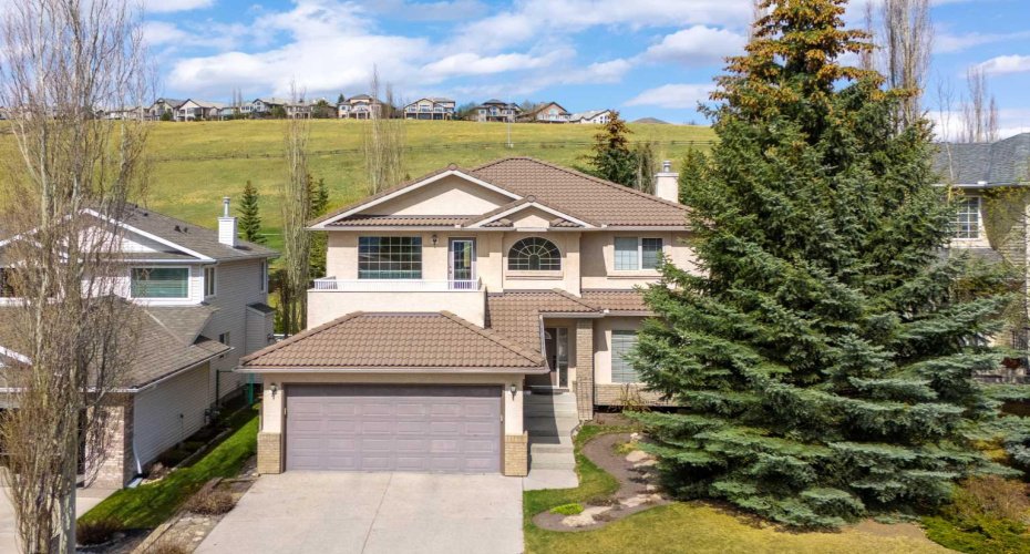 30 Gleneagles View, Cochrane, Alberta T0L 0W2, 5 Bedrooms Bedrooms, ,4 BathroomsBathrooms,Residential,For Sale,Gleneagles,A2308711