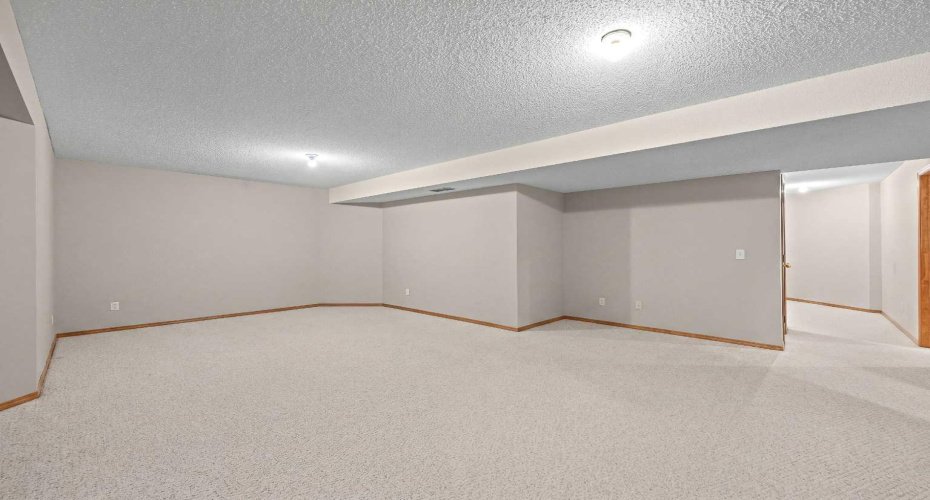 30 Gleneagles View, Cochrane, Alberta T0L 0W2, 5 Bedrooms Bedrooms, ,4 BathroomsBathrooms,Residential,For Sale,Gleneagles,A2308711