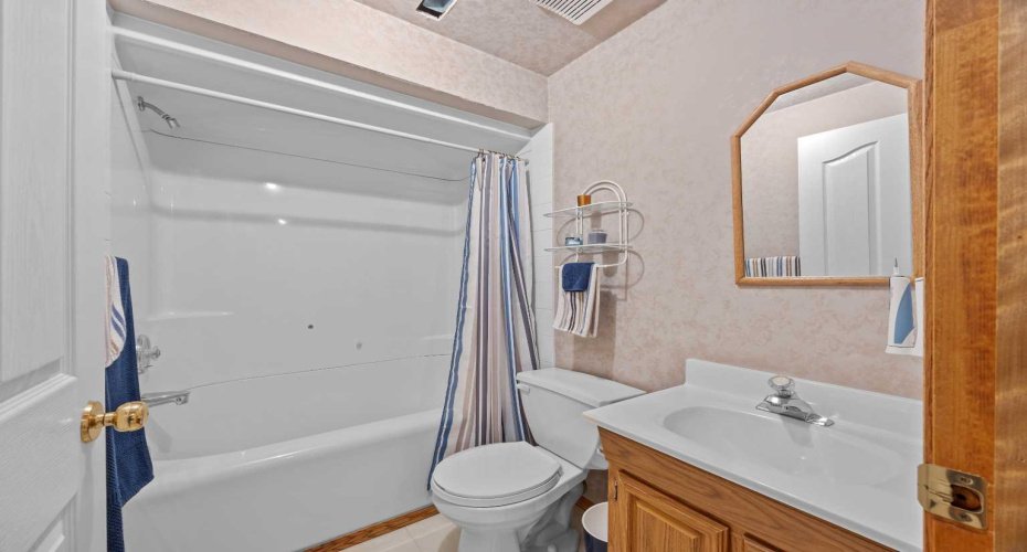 30 Gleneagles View, Cochrane, Alberta T0L 0W2, 5 Bedrooms Bedrooms, ,4 BathroomsBathrooms,Residential,For Sale,Gleneagles,A2308711
