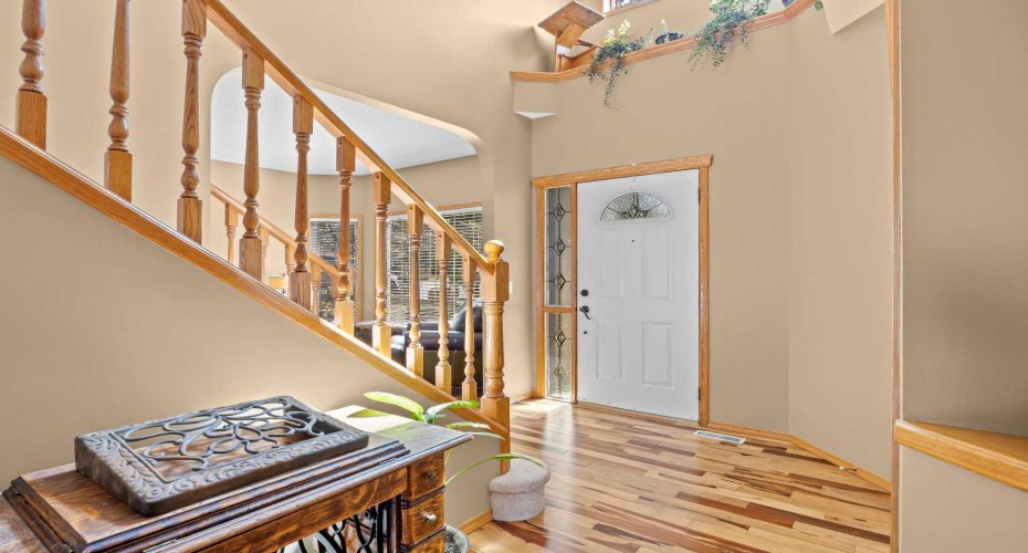 30 Gleneagles View, Cochrane, Alberta T0L 0W2, 5 Bedrooms Bedrooms, ,4 BathroomsBathrooms,Residential,For Sale,Gleneagles,A2308711