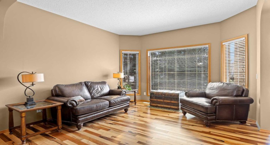 30 Gleneagles View, Cochrane, Alberta T0L 0W2, 5 Bedrooms Bedrooms, ,4 BathroomsBathrooms,Residential,For Sale,Gleneagles,A2308711