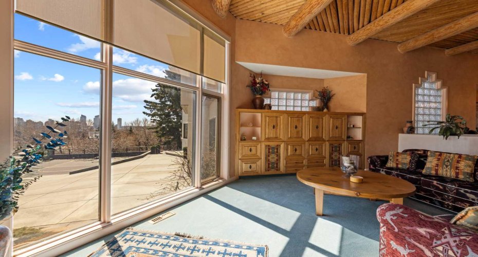 1115 16A Street, Calgary, Alberta T2N 2C9, 3 Bedrooms Bedrooms, ,4 BathroomsBathrooms,Residential,For Sale,16A,A2309188