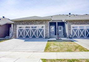 31 wolf Crescent, Okotoks, Alberta T1S 5V1, 2 Bedrooms Bedrooms, ,2 BathroomsBathrooms,Residential,For Sale,wolf,A2309861