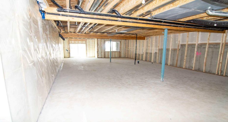 31 wolf Crescent, Okotoks, Alberta T1S 5V1, 2 Bedrooms Bedrooms, ,2 BathroomsBathrooms,Residential,For Sale,wolf,A2309861