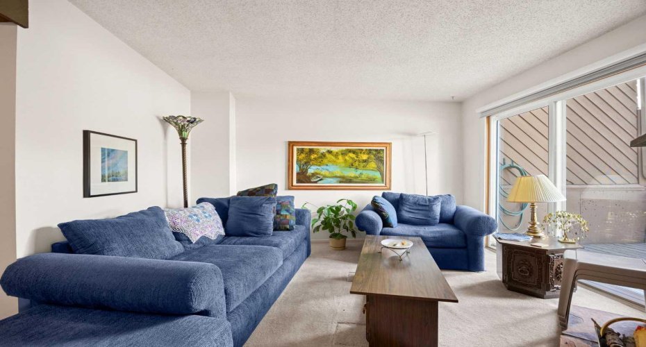4940 39 Avenue, Calgary, Alberta T3E 6M7, 2 Bedrooms Bedrooms, ,1 BathroomBathrooms,Residential,For Sale,39,A2310774