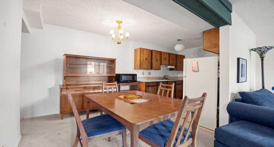 4940 39 Avenue, Calgary, Alberta T3E 6M7, 2 Bedrooms Bedrooms, ,1 BathroomBathrooms,Residential,For Sale,39,A2310774