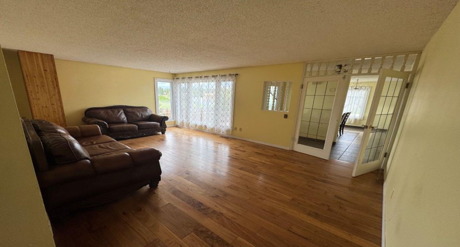 126 Glenhill Drive, Cochrane, Alberta t0l0w3, 4 Bedrooms Bedrooms, ,2 BathroomsBathrooms,Residential,For Sale,Glenhill,A2311017