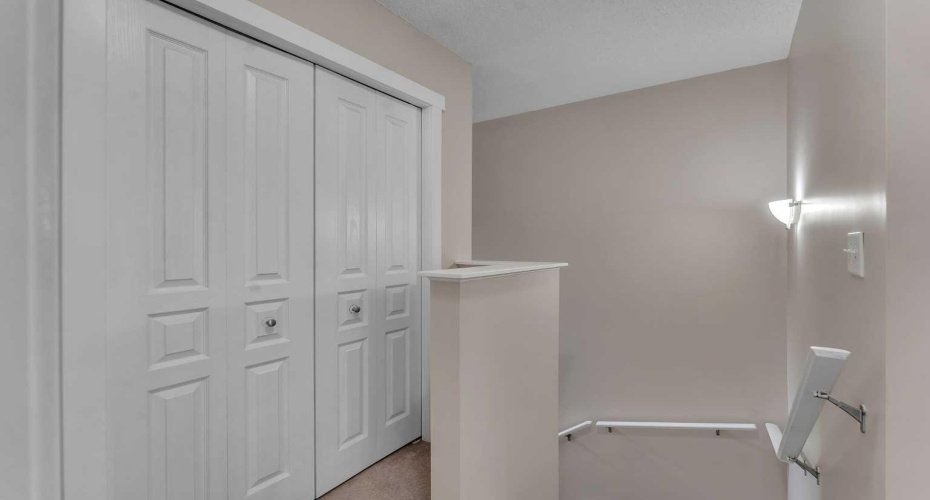 9 Cimarron Vista Gardens, Okotoks, Alberta T1s0G2, 3 Bedrooms Bedrooms, ,3 BathroomsBathrooms,Residential,For Sale,Cimarron Vista,A2310052