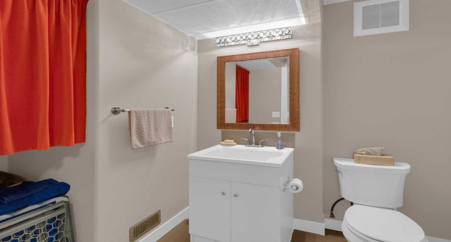 129 Fireside Place, Cochrane, Alberta T4C 0R4, 2 Bedrooms Bedrooms, ,3 BathroomsBathrooms,Residential,For Sale,Fireside,A2309787