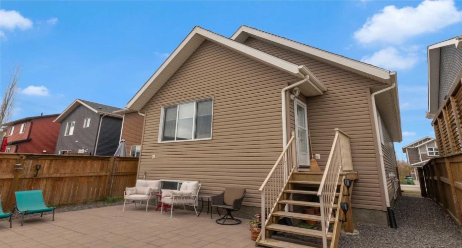 129 Fireside Place, Cochrane, Alberta T4C 0R4, 2 Bedrooms Bedrooms, ,3 BathroomsBathrooms,Residential,For Sale,Fireside,A2309787