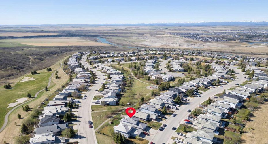 42 Gleneagles Terrace, Cochrane, Alberta T4C 1W4, 5 Bedrooms Bedrooms, ,4 BathroomsBathrooms,Residential,For Sale,Gleneagles,A2311053