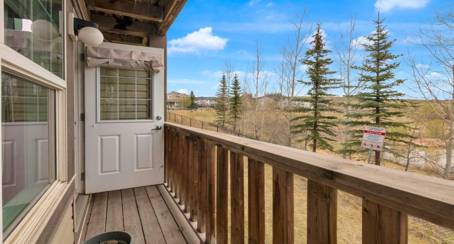 28 Heritage Drive, Cochrane, Alberta T4G 0J8, 2 Bedrooms Bedrooms, ,3 BathroomsBathrooms,Residential,For Sale,Heritage,A2311233