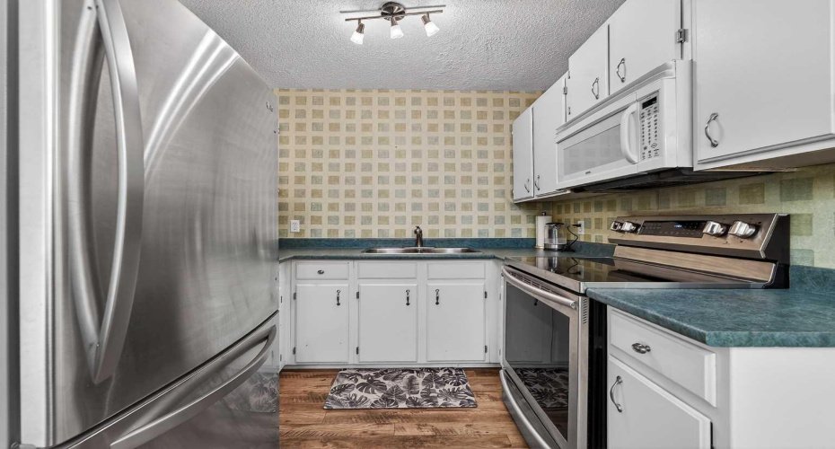 14736 Deerfield Drive, Calgary, Alberta T2J 5Y1, 3 Bedrooms Bedrooms, ,2 BathroomsBathrooms,Residential,For Sale,Deerfield,A2311318