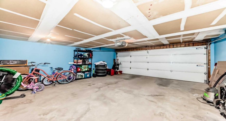 123 Millbank Road, Calgary, Alberta T2Y 2Y9, ,Commercial,For Sale,Millbank,A2311352