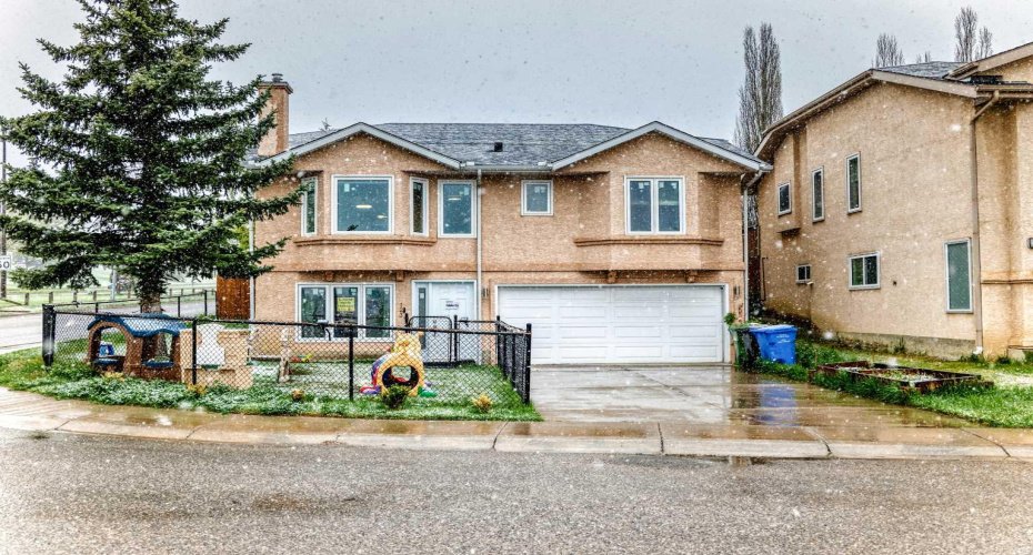 123 Millbank Road, Calgary, Alberta T2Y 2Y9, ,Commercial,For Sale,Millbank,A2311352