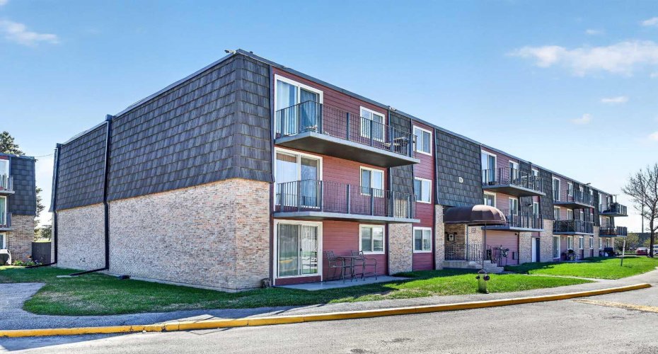 80 Galbraith Drive, Calgary, Alberta T3E 3H2, 2 Bedrooms Bedrooms, ,1 BathroomBathrooms,Residential,For Sale,Galbraith,A2310213
