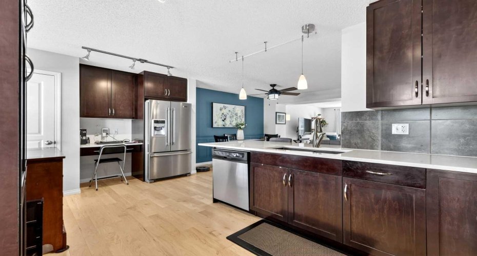 312 New Brighton Villas, Calgary, Alberta T2Z0E6, 2 Bedrooms Bedrooms, ,3 BathroomsBathrooms,Residential,For Sale,New Brighton,A2311382