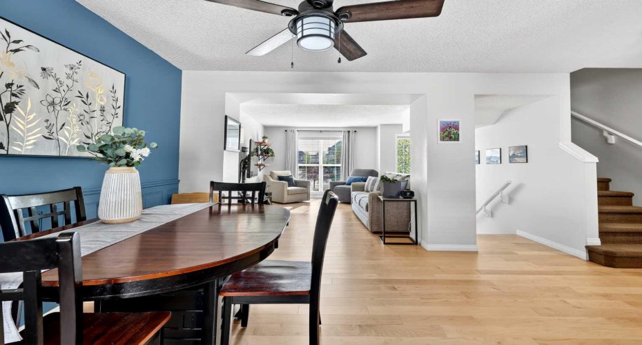 312 New Brighton Villas, Calgary, Alberta T2Z0E6, 2 Bedrooms Bedrooms, ,3 BathroomsBathrooms,Residential,For Sale,New Brighton,A2311382