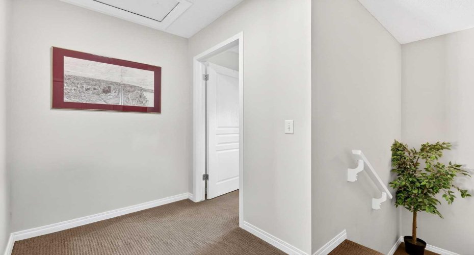 312 New Brighton Villas, Calgary, Alberta T2Z0E6, 2 Bedrooms Bedrooms, ,3 BathroomsBathrooms,Residential,For Sale,New Brighton,A2311382