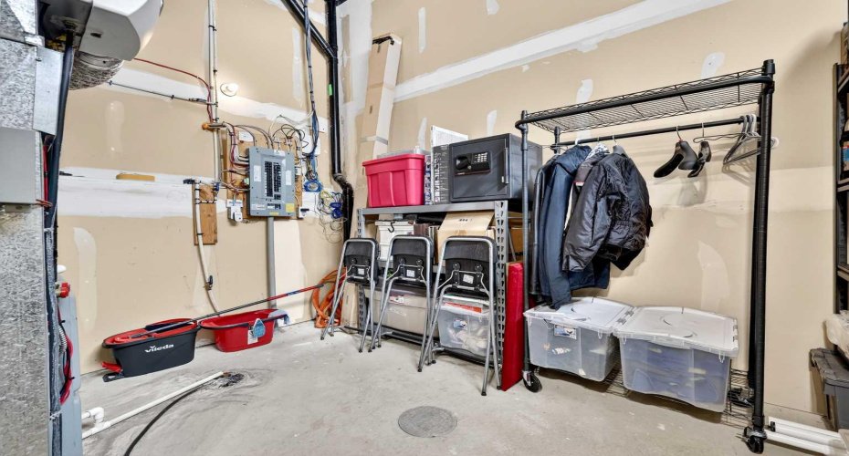312 New Brighton Villas, Calgary, Alberta T2Z0E6, 2 Bedrooms Bedrooms, ,3 BathroomsBathrooms,Residential,For Sale,New Brighton,A2311382