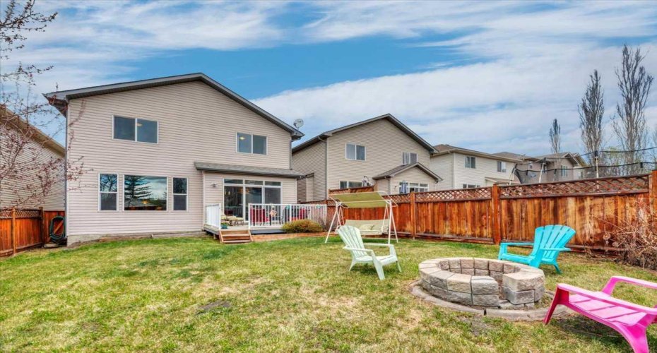 Great sized yard.