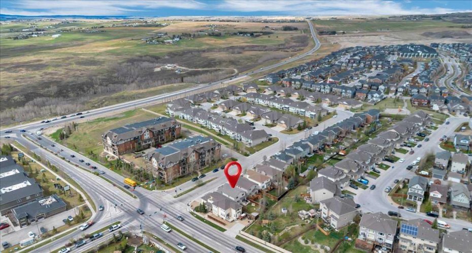 8 Sunset Square, Cochrane, Alberta T4C 0H4, 4 Bedrooms Bedrooms, ,4 BathroomsBathrooms,Residential,For Sale,Sunset,A2310409