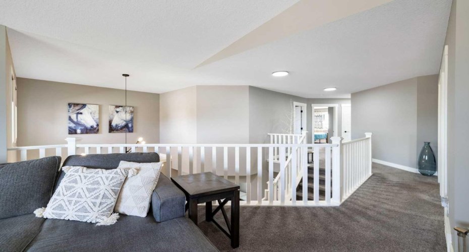 41 Banded Peak View, Okotoks, Alberta T2H 2W4, 4 Bedrooms Bedrooms, ,4 BathroomsBathrooms,Residential,For Sale,Banded Peak,A2311604