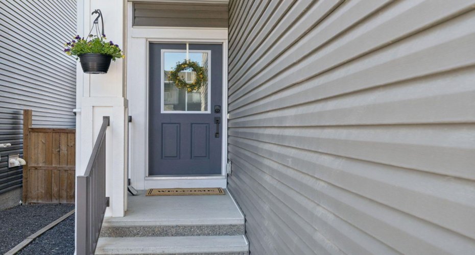 Welcoming front entry