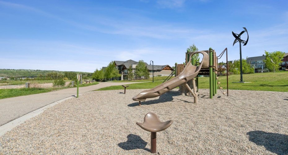 42 Riviera View, Cochrane, Alberta T4C 0Y7, 3 Bedrooms Bedrooms, ,4 BathroomsBathrooms,Residential,For Sale,Riviera,A2311543