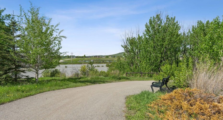 42 Riviera View, Cochrane, Alberta T4C 0Y7, 3 Bedrooms Bedrooms, ,4 BathroomsBathrooms,Residential,For Sale,Riviera,A2311543