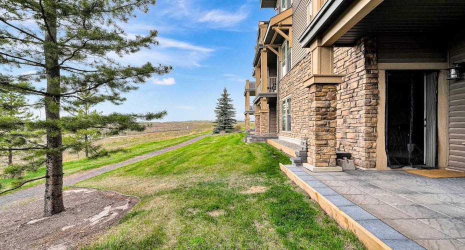 207 Sunset Drive, Cochrane, Alberta T4C 0H7, 2 Bedrooms Bedrooms, ,2 BathroomsBathrooms,Residential,For Sale,Sunset,A2311653