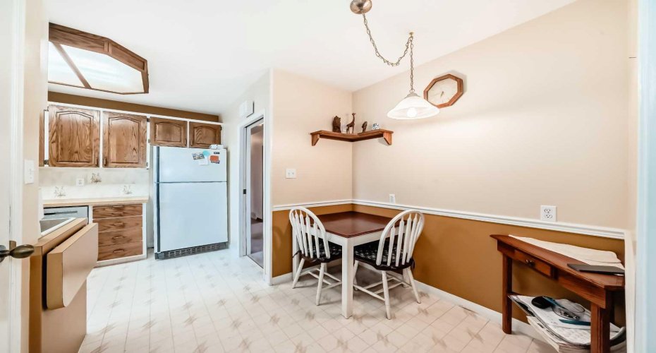 3132 48 Street, Calgary, Alberta T3E 3X7, 4 Bedrooms Bedrooms, ,2 BathroomsBathrooms,Residential,For Sale,48,A2311528