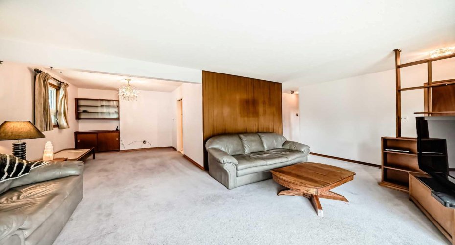 3132 48 Street, Calgary, Alberta T3E 3X7, 4 Bedrooms Bedrooms, ,2 BathroomsBathrooms,Residential,For Sale,48,A2311528