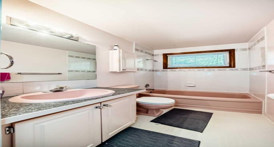 3132 48 Street, Calgary, Alberta T3E 3X7, 4 Bedrooms Bedrooms, ,2 BathroomsBathrooms,Residential,For Sale,48,A2311528
