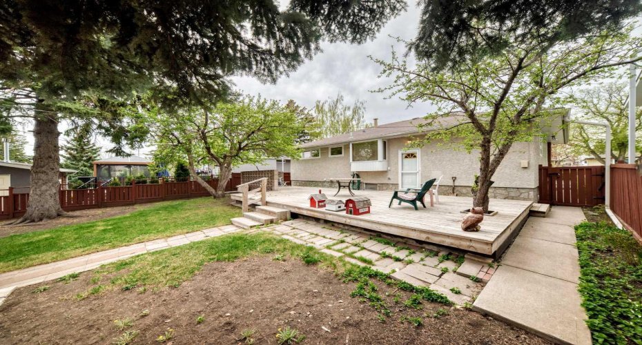 3132 48 Street, Calgary, Alberta T3E 3X7, 4 Bedrooms Bedrooms, ,2 BathroomsBathrooms,Residential,For Sale,48,A2311528